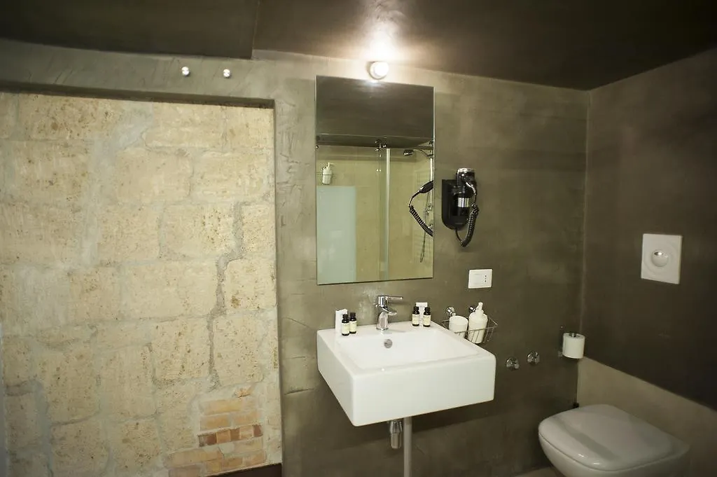 Belledonne Suite & Gallery Naples Bed & Breakfast